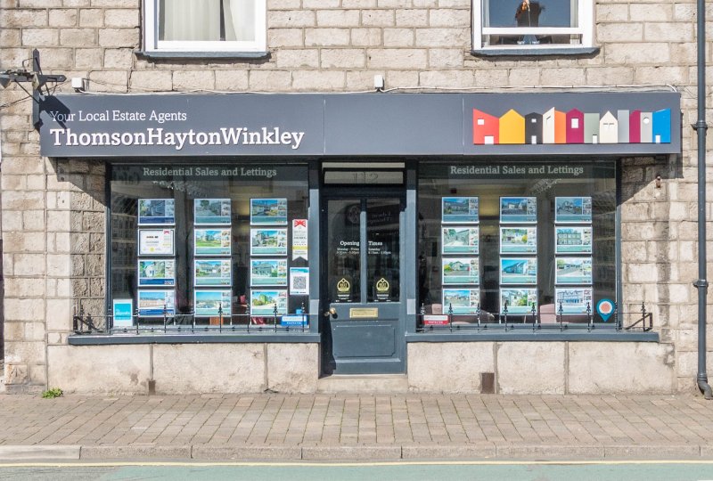 https://thw.develop4.propertystream.co/content/uploads/2021/04/Kendal-branch-Hero-Standard-800x540-2.jpg