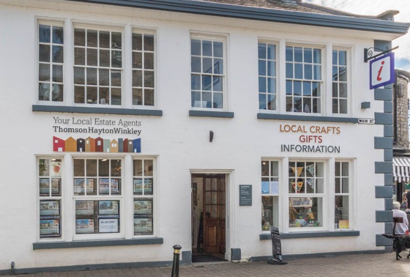 https://thw.develop4.propertystream.co/content/uploads/2021/04/Kirkby-Lonsdale-branch-Hero-Standard-800x540-2.jpg