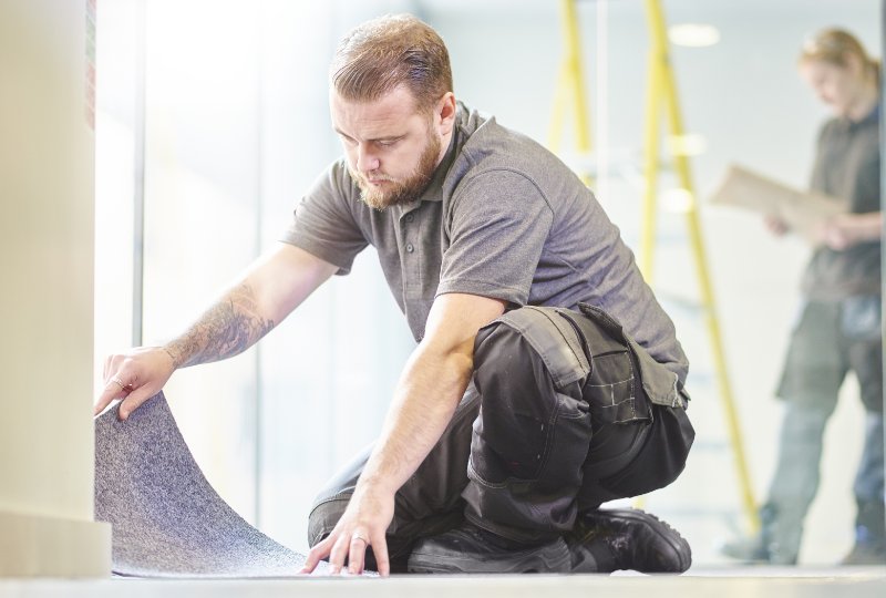 https://thw.develop4.propertystream.co/content/uploads/2021/06/Our-maintenance-team-Content-with-media-800x540-1.jpg