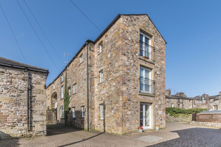 Flat 1 Image