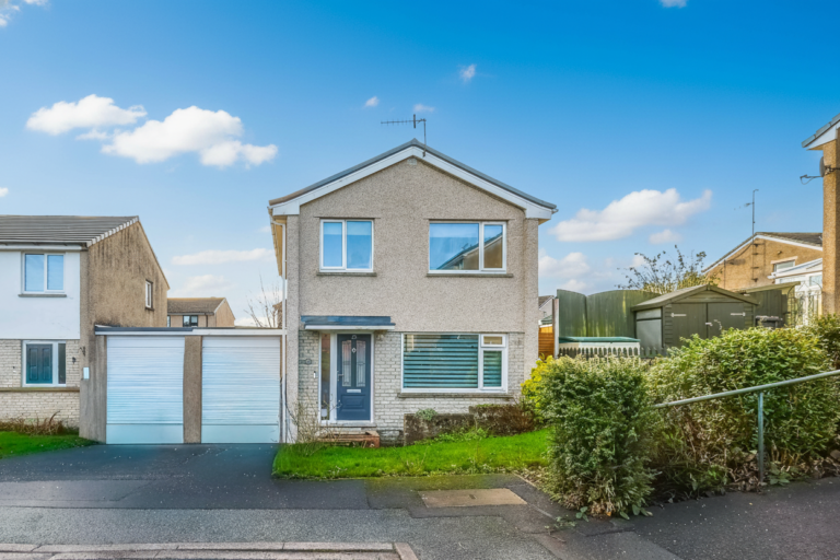 Mayfield Drive Image