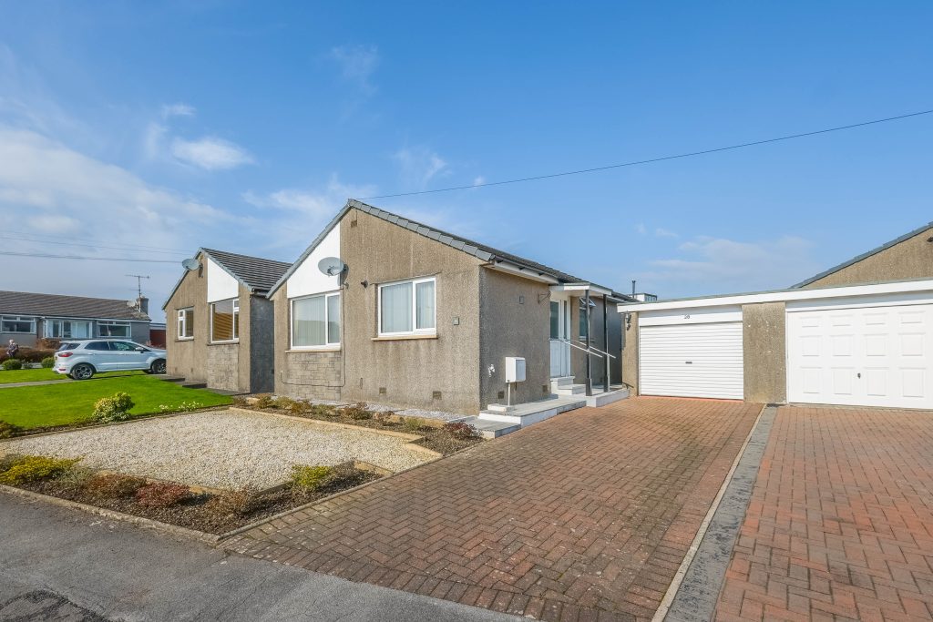 Wray Crescent Image 0